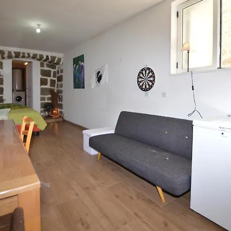 Dans Maison De Village